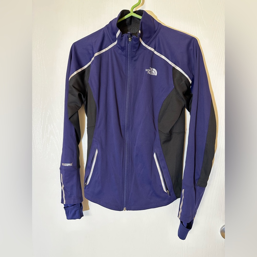 The north face running jacket - women’s M